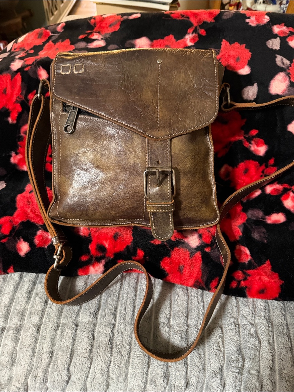 Bed Stu Venice Beach Crossbody Bag Brown Distressed Leather Flap Purse Western